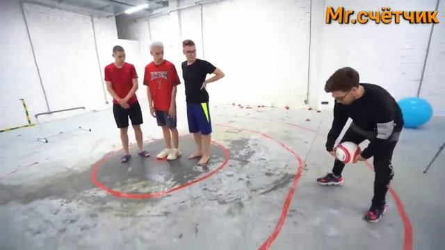 Смешные моменты из ролика - Кто Последний Выйдет Из Круга Получит 1000$ - Челлендж