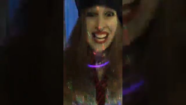 .@PassTheBananas On CRAZY ASS SHIT OMG LIP SYNC BATTLE FINALS PART TWO смотреть онлайн