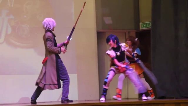 Sora no Kiseki / Trails in the Sky 空の軌跡コスプレする @ KDU PLAY! Cosplay competition смотреть онлайн