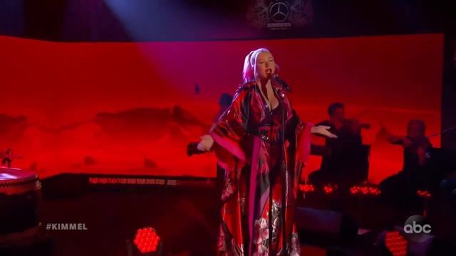 Christina Aguilera - Loyal Brave True (Video Live)