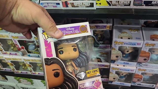 Funko Pop Hunting for New Exclusives & Diamond Pikachu! My Newest Video Game Pop! смотреть онлайн