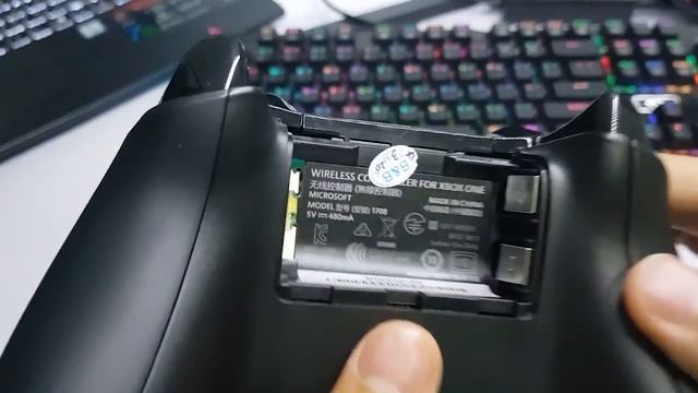 [ Review ] ຣີວິວ Xbox ONE S Controller + Wireless adapter for Windows 10 PRO смотреть онлайн