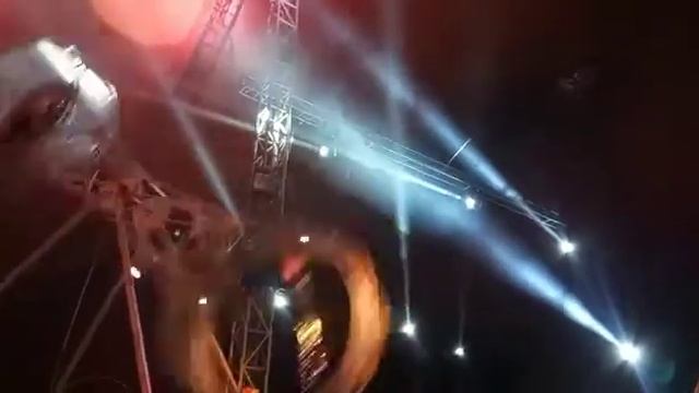 disfrutando del mundo magico del circo safari show parte 2 el gran show del pendulo de la muerte смотреть онлайн