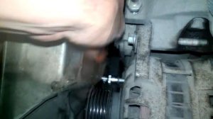 Renault Sandero - Замена генератора Bosch