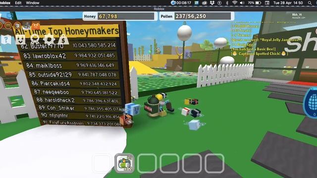 I GOT A SHOULDER PAD (Roblox bee swarm simulator starting over again) смотреть онлайн