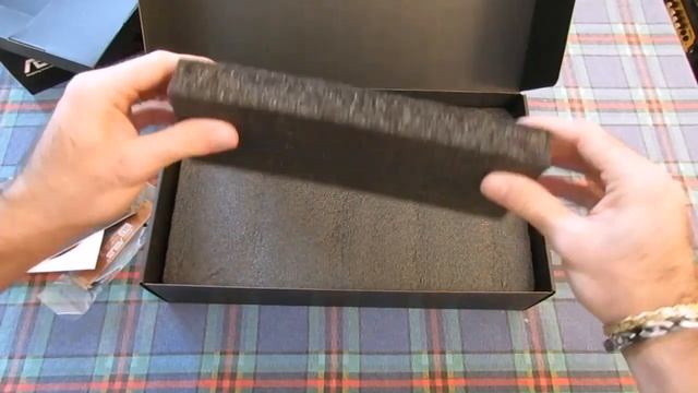 Un Unboxing DISTURBATO смотреть онлайн