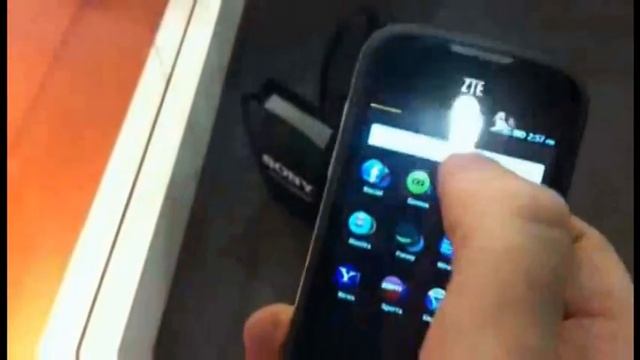Mobile World Congress 2013: Mozilla zeigt das Firefox OS auf dem ZTE Open смотреть онлайн