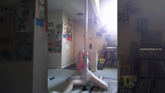 Pole dancing to cream- tales of brave Ulysses смотреть онлайн
