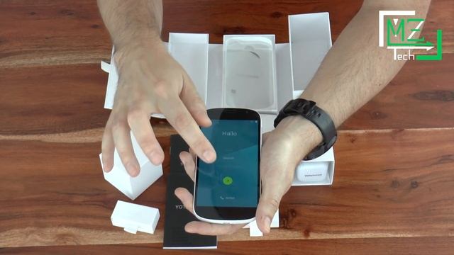 YotaPhone 2 weiß: #1 Unboxing & Get Started - deutsch HD смотреть онлайн