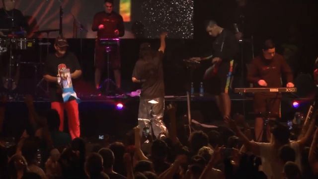 MALA FAMA en Teatro Ópera (Parte 3: "LA FIESTA") смотреть онлайн