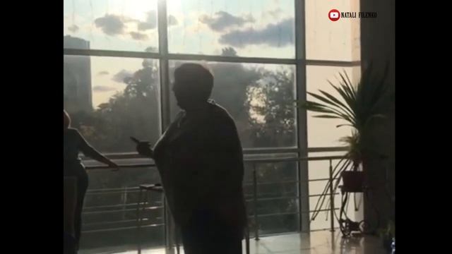 Сделай шаг и откроется Дверь в Изобилие смотреть онлайн