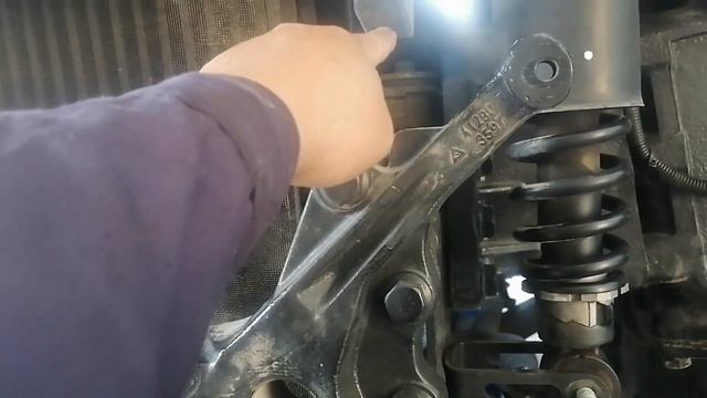 man tgs 21.400 replace shock absorber front cabin смотреть онлайн