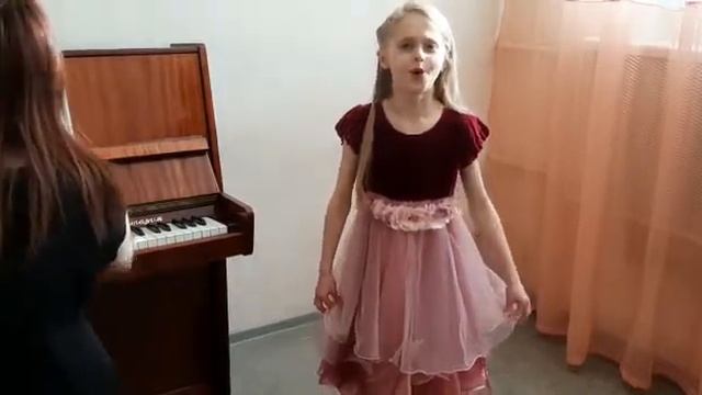 Финская песня в обработке А. Вишкарева «По ягоды» исполняет Садкова Мария смотреть онлайн