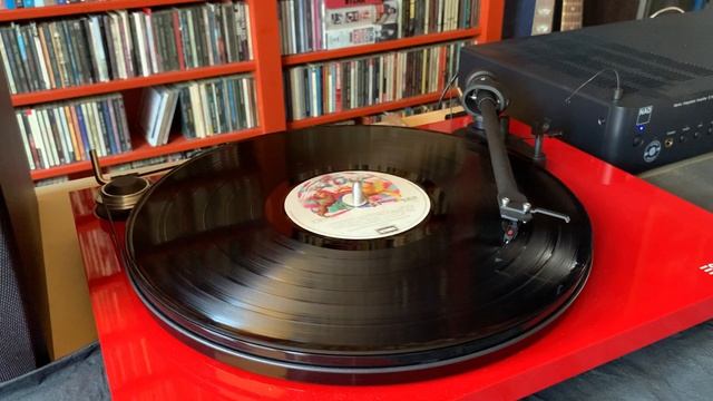 Queen - A Night At The Opera | SIDE ONE (vinyl) смотреть онлайн