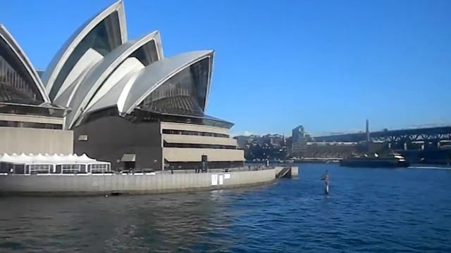 People to People- Sydney Opera House смотреть онлайн