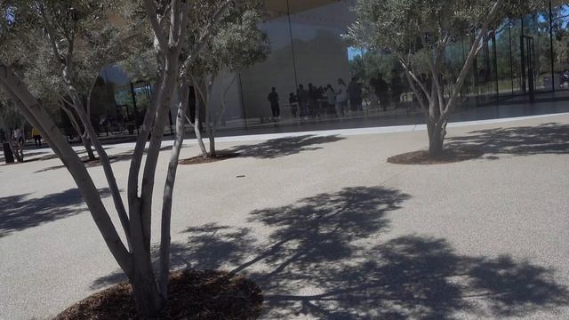 Apple Park June 2018 смотреть онлайн