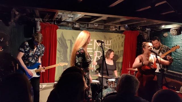 Brave Rival - Insane (live at the Temperance Bar) 4k смотреть онлайн
