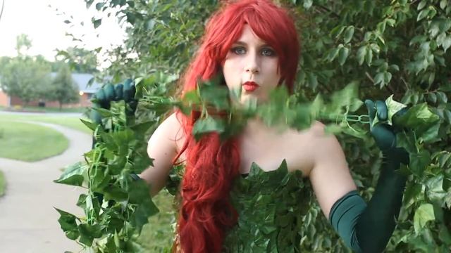 POISON IVY COSPLAY TUTORIAL смотреть онлайн