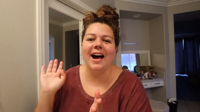 get ready with me for an influencer party! (makeup + skincare favs) смотреть онлайн