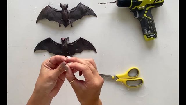 Halloween Kid's DIY Decor | Safari Ltd смотреть онлайн