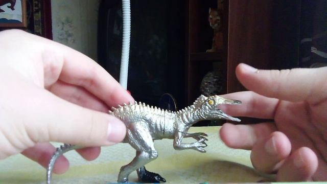 Шикарная фигурка хищного динозавра Зухомим от кидди плей. Распаковка и обзор.