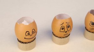 КРУТЫЕ ЯЙЦА С ТРАВОЙ! =) КАК СДЕЛАТЬ БЕСПЛАТНЫЙ ТРАВЯНЧИК ИЗ СКОРЛУПЫ  ДЛЯ НУБА ИЗ МАЙНКРАФТ?