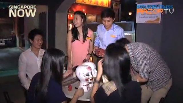 Temasek Poly students to spook Sentosa (Night Safari saga Pt 2) смотреть онлайн
