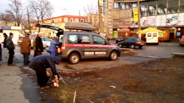 Кормежка бомжей смотреть онлайн
