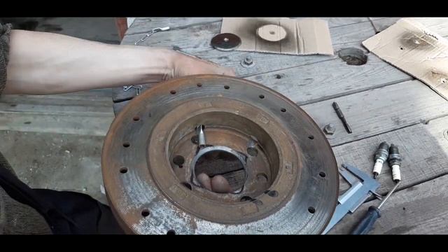 Часы из тормозного диска своими руками смотреть онлайн