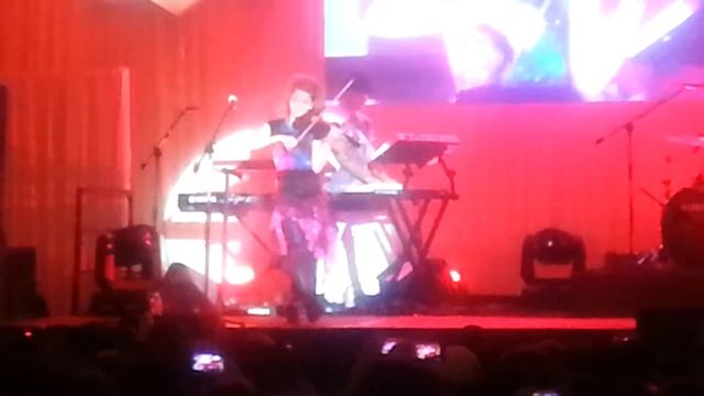 Lindsey Stirling - Phantom of the Opera смотреть онлайн