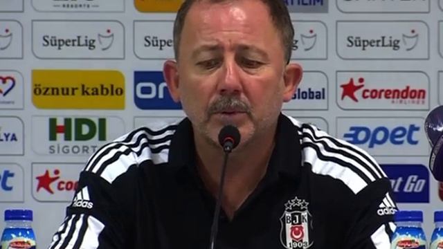 Sergen Yalçın’dan ilginç yorum: Enteresan bir gece oldu. Normal akışında olmayan şeyler oldu смотреть онлайн