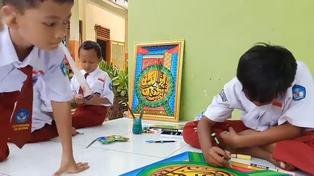 DAY BY DAY LATIHAN KALIGRAFI ANANDA ZOFI SDN 01 WONOPRINGGO смотреть онлайн