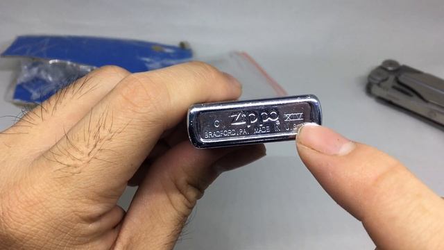 UNBOXING ZIPPO VINTAGE BRUSHED CHROME TAHUN 1998 XIV INDONESIA смотреть онлайн