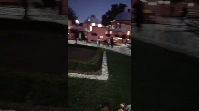 Бани Роксоланы (вид снаружи, вечер) смотреть онлайн