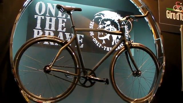 DIESEL ONLY THE BRAVE by PINARELLO смотреть онлайн