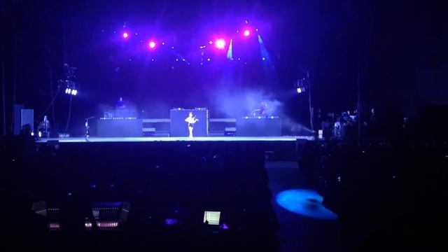 Lindsey Stirling - Prism - Live Budapest Brave Enough Tour смотреть онлайн