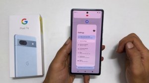 Google Pixel 7A How to use Split Screen Multitasking - Use 2 Apps Side By Side