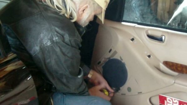 96 Chrysler Cirrus door panel removal