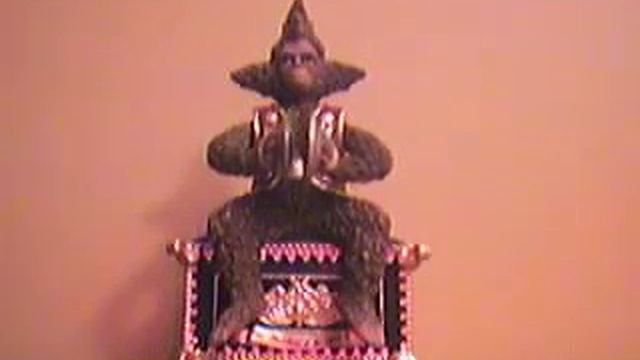 Monkey Music Box from the Phantom of the Opera смотреть онлайн