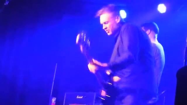 What If I Fall In - Lonely The Brave at Birmingham o2 Academy 2 11th Nov 2015 смотреть онлайн