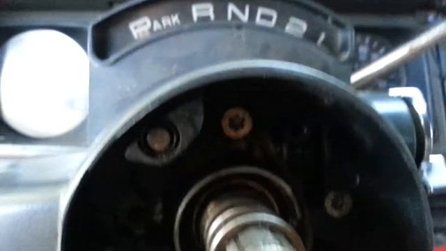 Changing out ignition tumbler key on a 1989 Jeep Wrangler part 3 смотреть онлайн