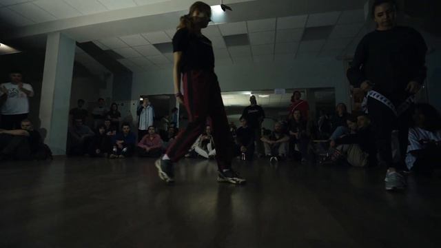 FireFox vs Leeloo | TOP 8 | BGIRLS 1x1 19+ | BREAKING BEEF смотреть онлайн