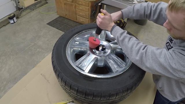 Polishing Oxidized Chrome LTZ Wheels - Before and After (2) смотреть онлайн