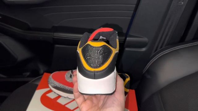 Nike Air Max 90 SE Safari Chile Red Pollen shoes смотреть онлайн