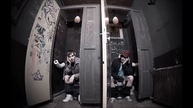 Monkey Safari - Revolver Sundays (Original Mix) смотреть онлайн