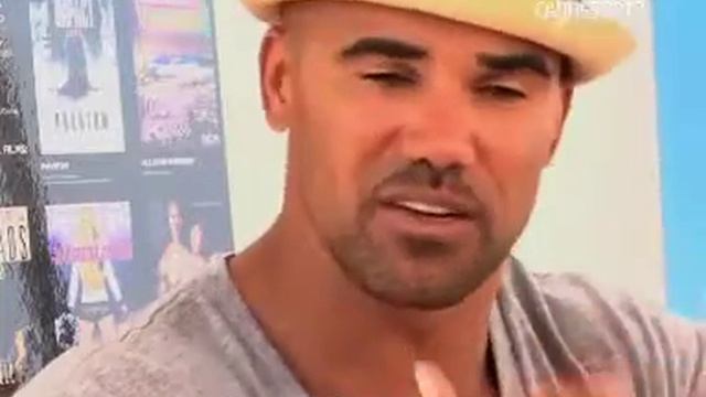 Shemar Moore interview on RCR Media Group Yacht (Part 2/4) смотреть онлайн