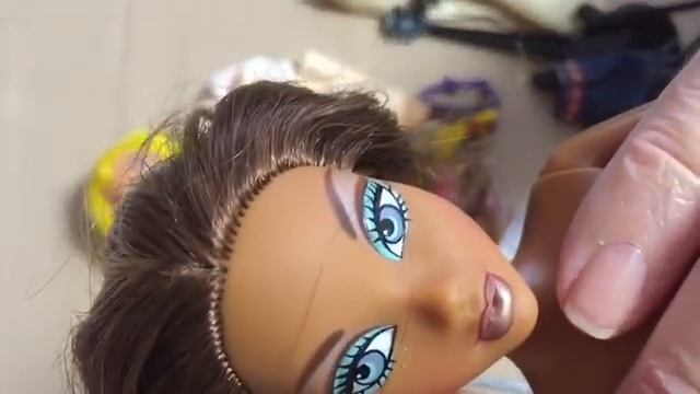 Doll Haul Including Bratz Monster High my scene and a few others - ADULT COLLECTOR смотреть онлайн