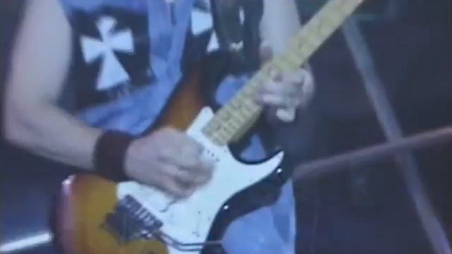 Iron Maiden - The Trooper (Rock in Rio 2002) смотреть онлайн