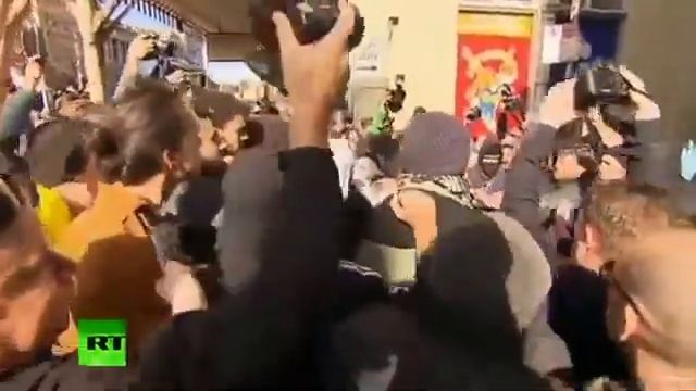 Brave anti terrorist groups attacked by Muslims (7/18/15) смотреть онлайн