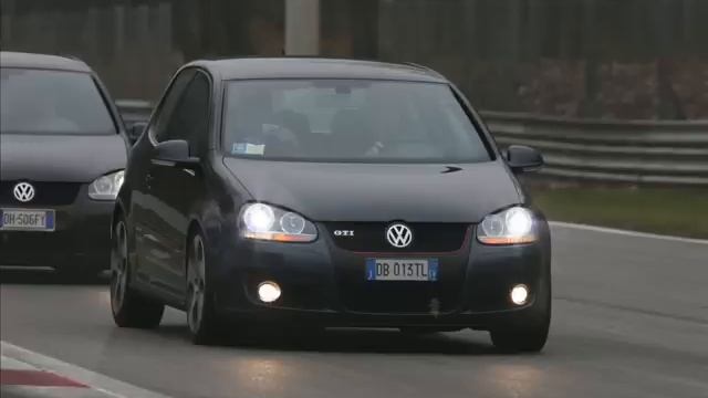 foto monza.wmv смотреть онлайн